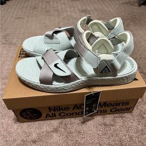 Nike ACG Air Deschutz Sandals - Cream